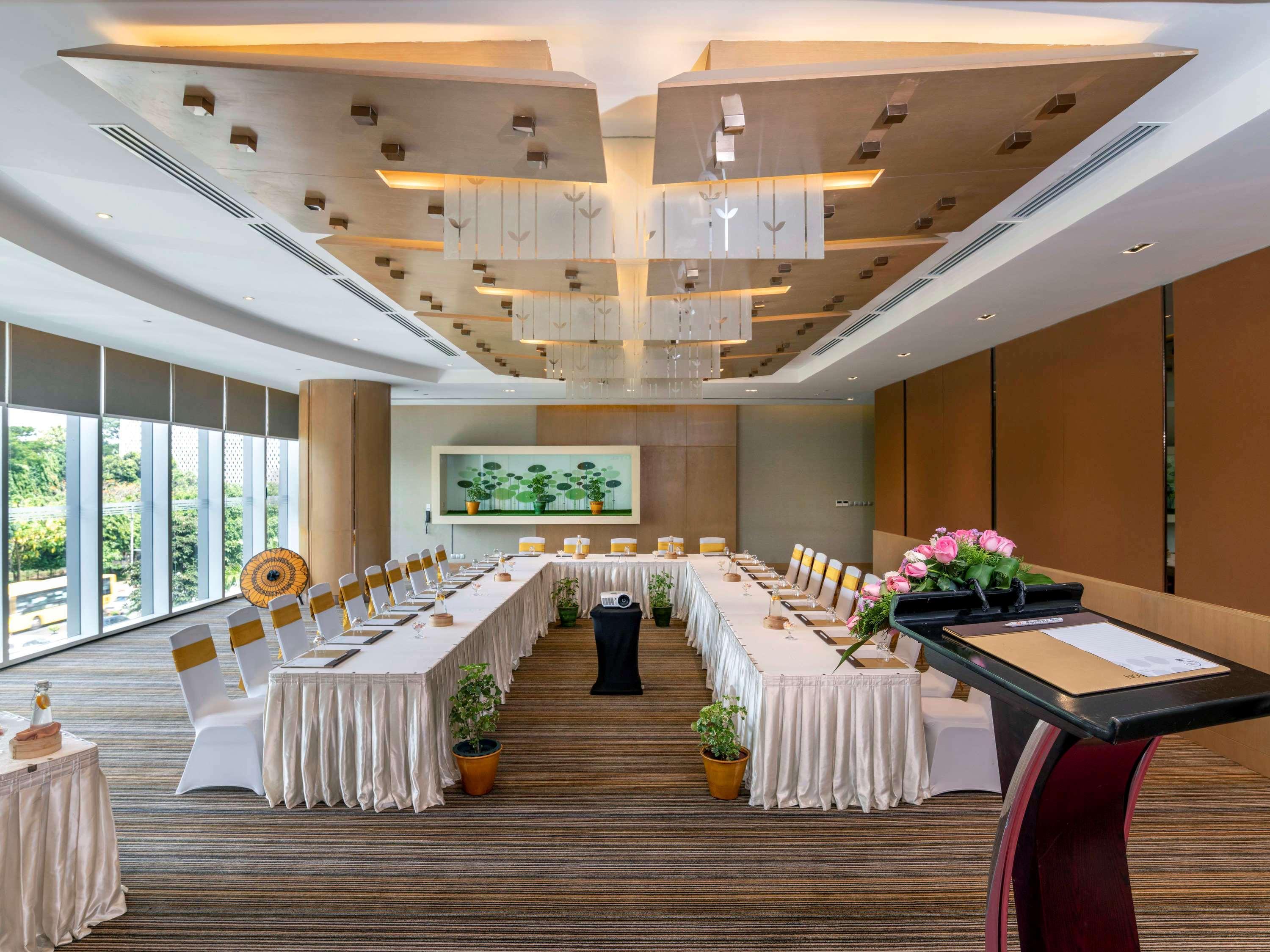 Novotel Yangon Max Eksteriør bilde
