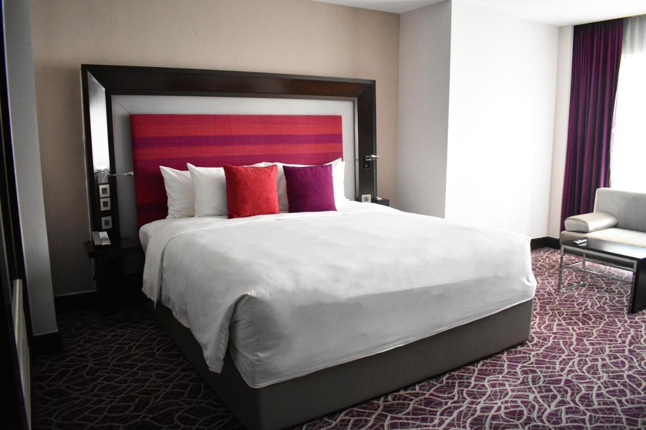 Novotel Yangon Max Eksteriør bilde