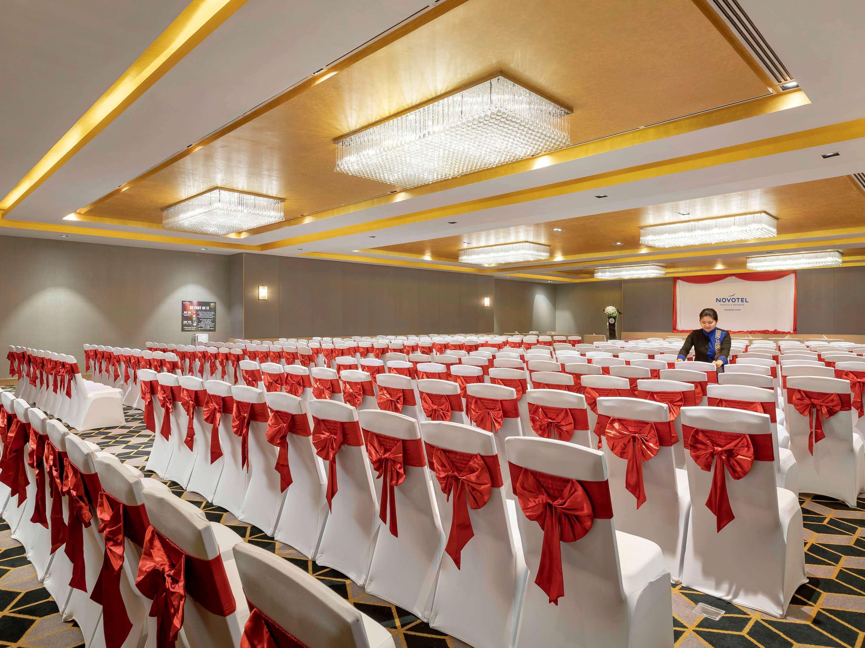 Novotel Yangon Max Eksteriør bilde