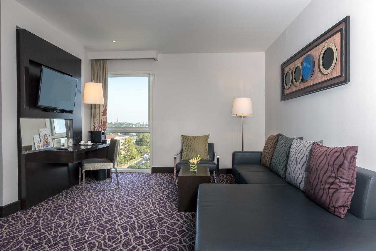 Novotel Yangon Max Eksteriør bilde